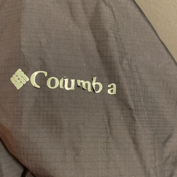 Columbia Omnitech AmpliDry Fully Waterproof Shell Jacket EUC - Picture 12 of 12